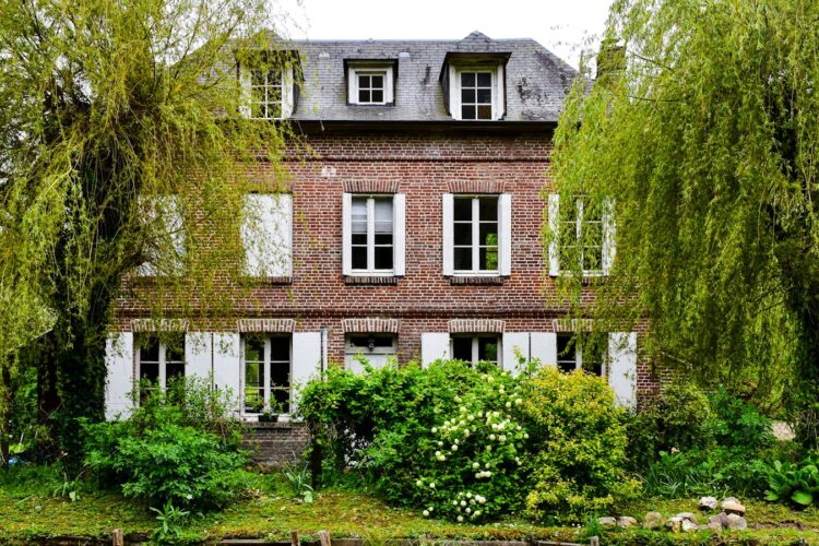 Assurance résidence secondaire : quelles garanties et quel budget en 2026 ?
